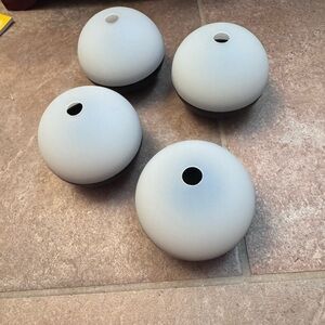 Four Round Silicone Ice Cube Molds Whiskey Whisky Bourbon Mixed Drinks Cocktail